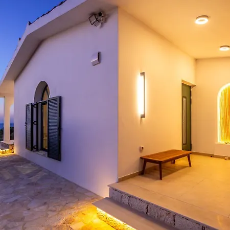 Xenia Sea View *